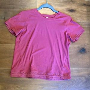 Lululemon workout top